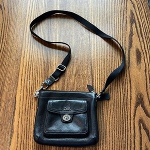 Coach leather crossbody- black